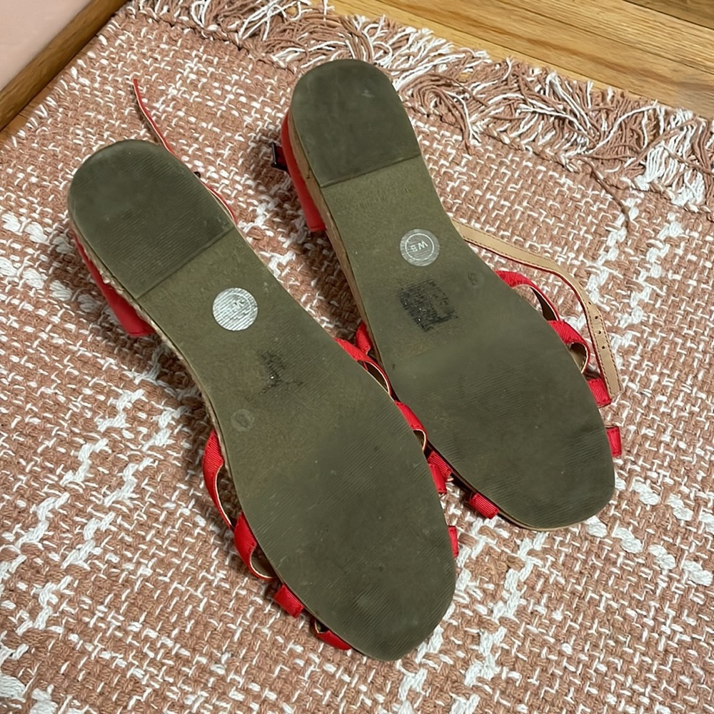 Red sandals - Picture 3 of 5